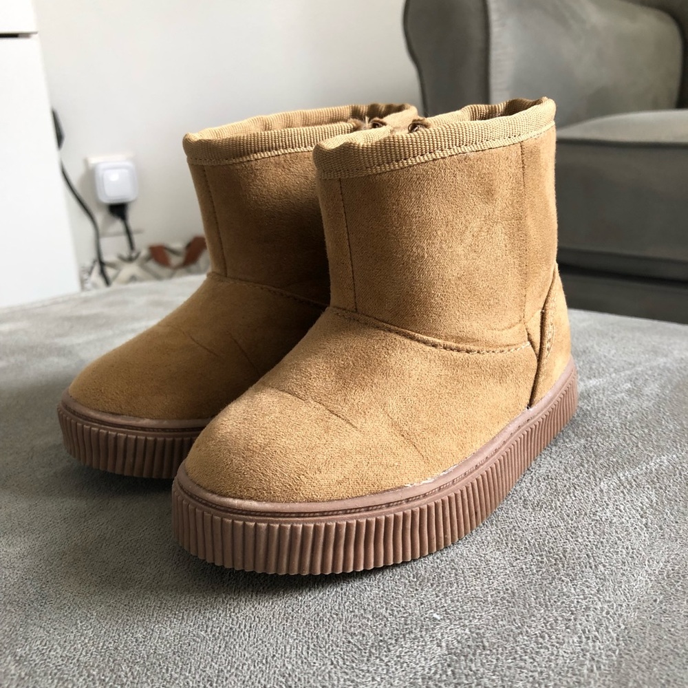 Cat & Jack Boots